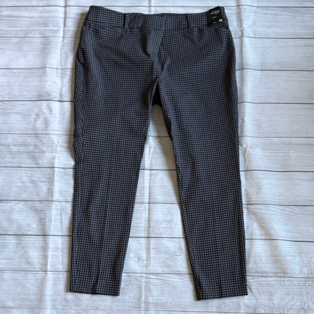 New York & Company Checkered Dress Pants